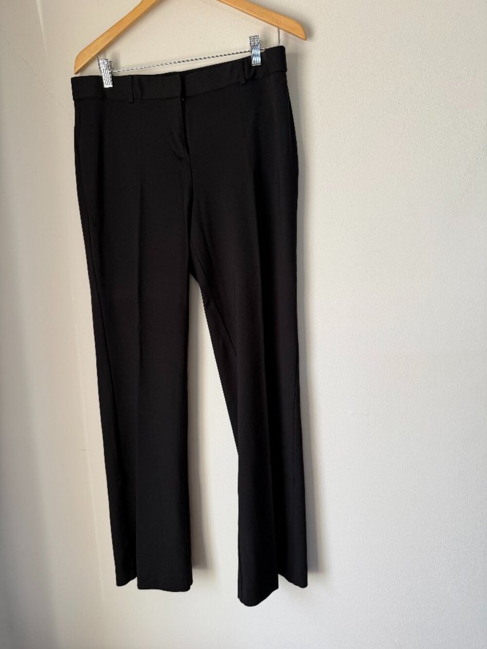 Amanda & Chelsea Womens Size 10 Black Stretch Boot Cut Pants